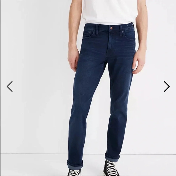 Madewell Men Straight Jeans in Paxson Dark Wash size 32 x 32